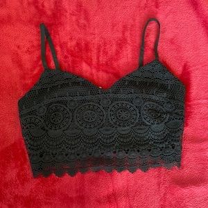 Bebe top in perfect condition. Only worn twice. Super cute with high rise jeans